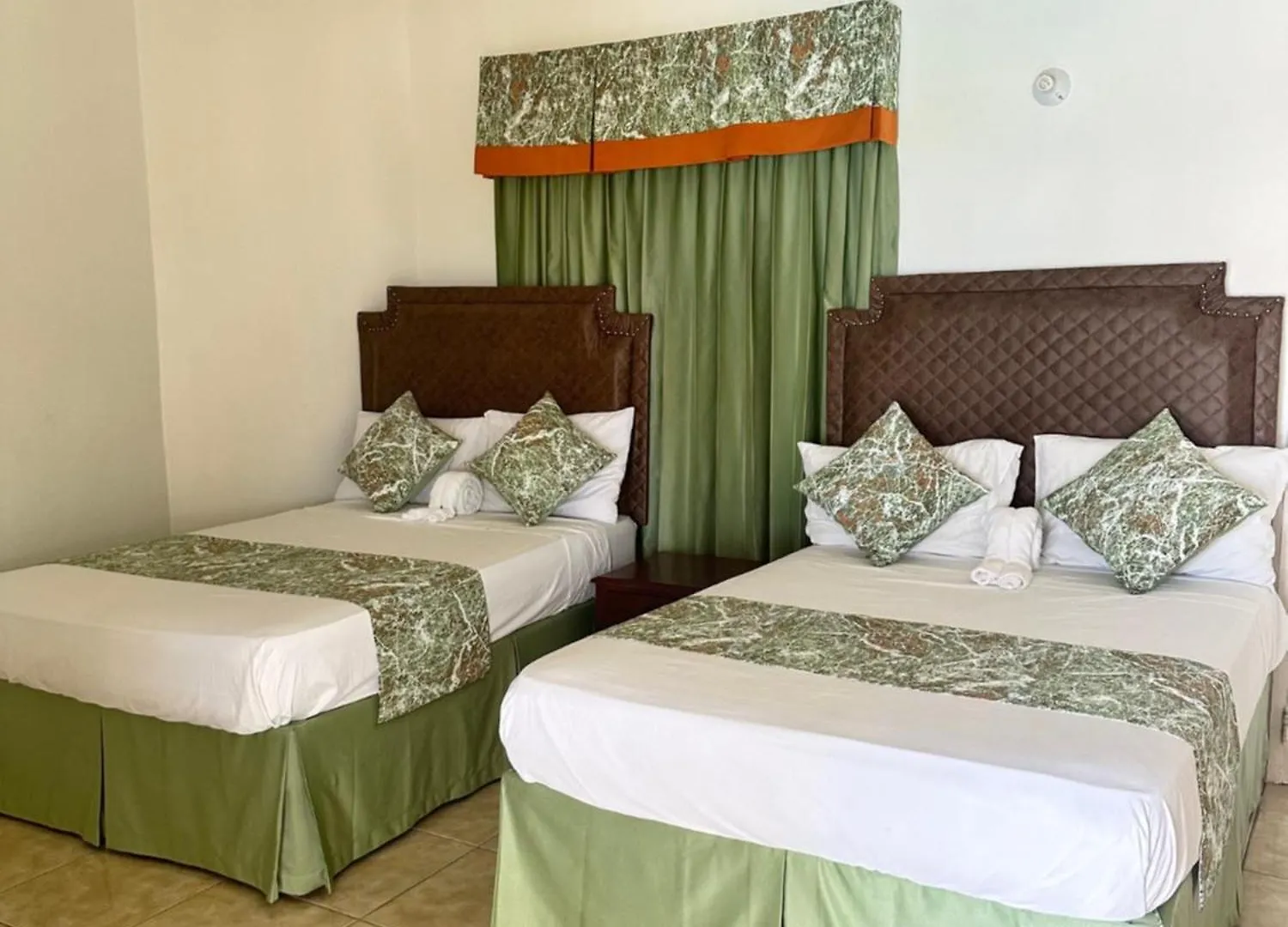 Ocean Sight Villa Montego Bay Giamaica